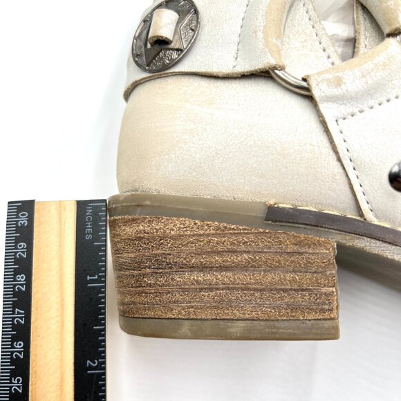 Chinese Laundry Womens Size 6.5 Cream Distressed‎ Western Ankle Boots Shoes - Picture 12 of 14